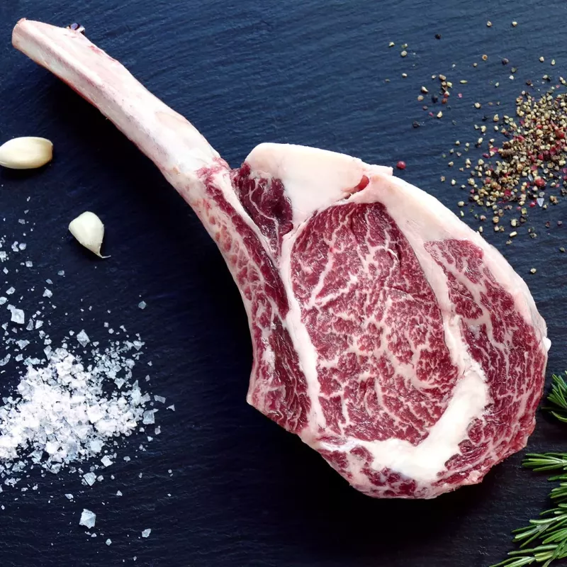 Wagyu Tomahawk 9+